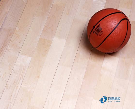 俄勒岡松籃球場實木地板哪個品牌好？